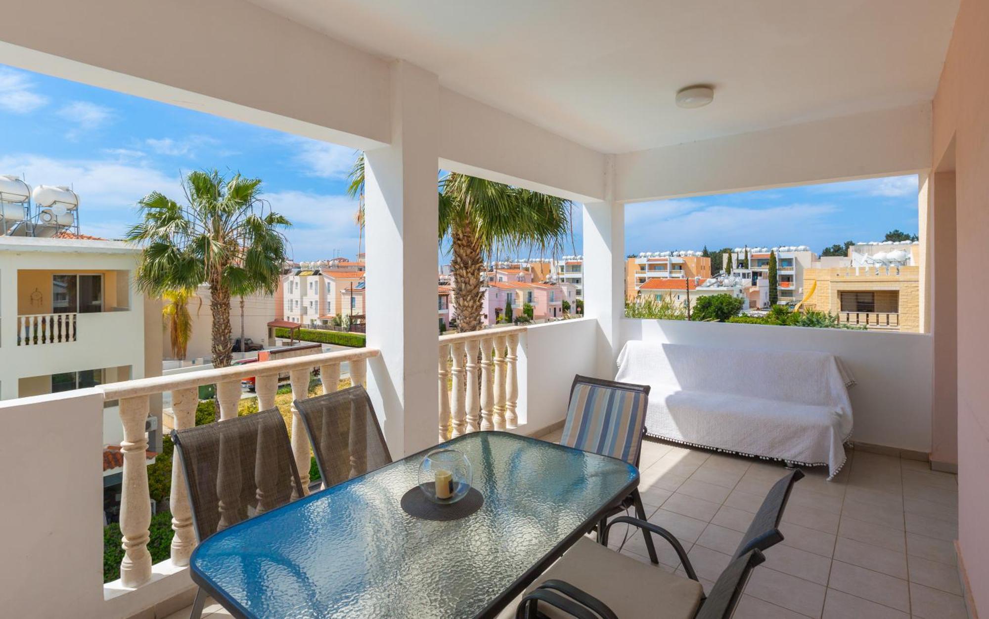 Beautiful 2 Bed Apartment In Paphos Cyprus Ngoại thất bức ảnh