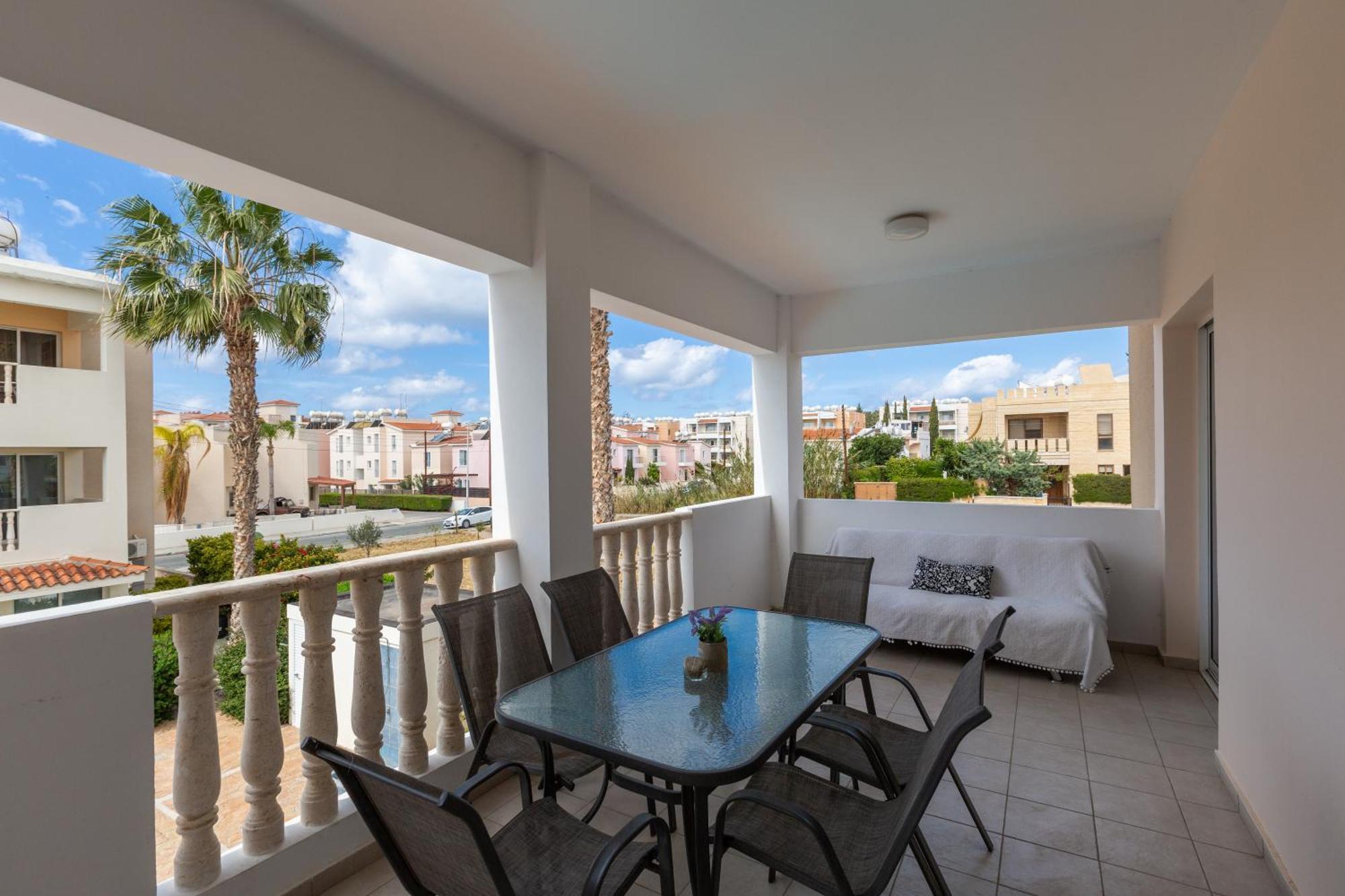 Beautiful 2 Bed Apartment In Paphos Cyprus Ngoại thất bức ảnh