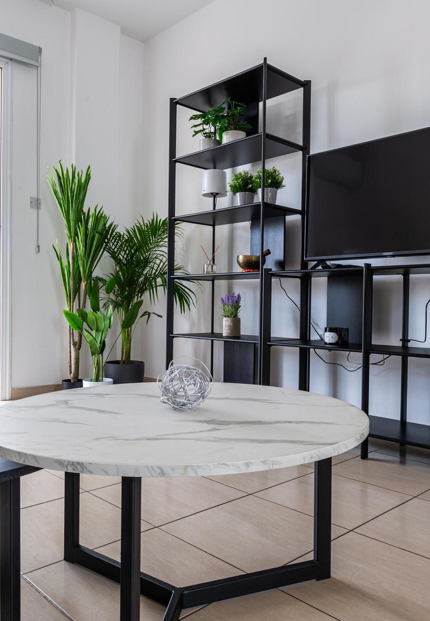 Beautiful 2 Bed Apartment In Paphos Cyprus Ngoại thất bức ảnh