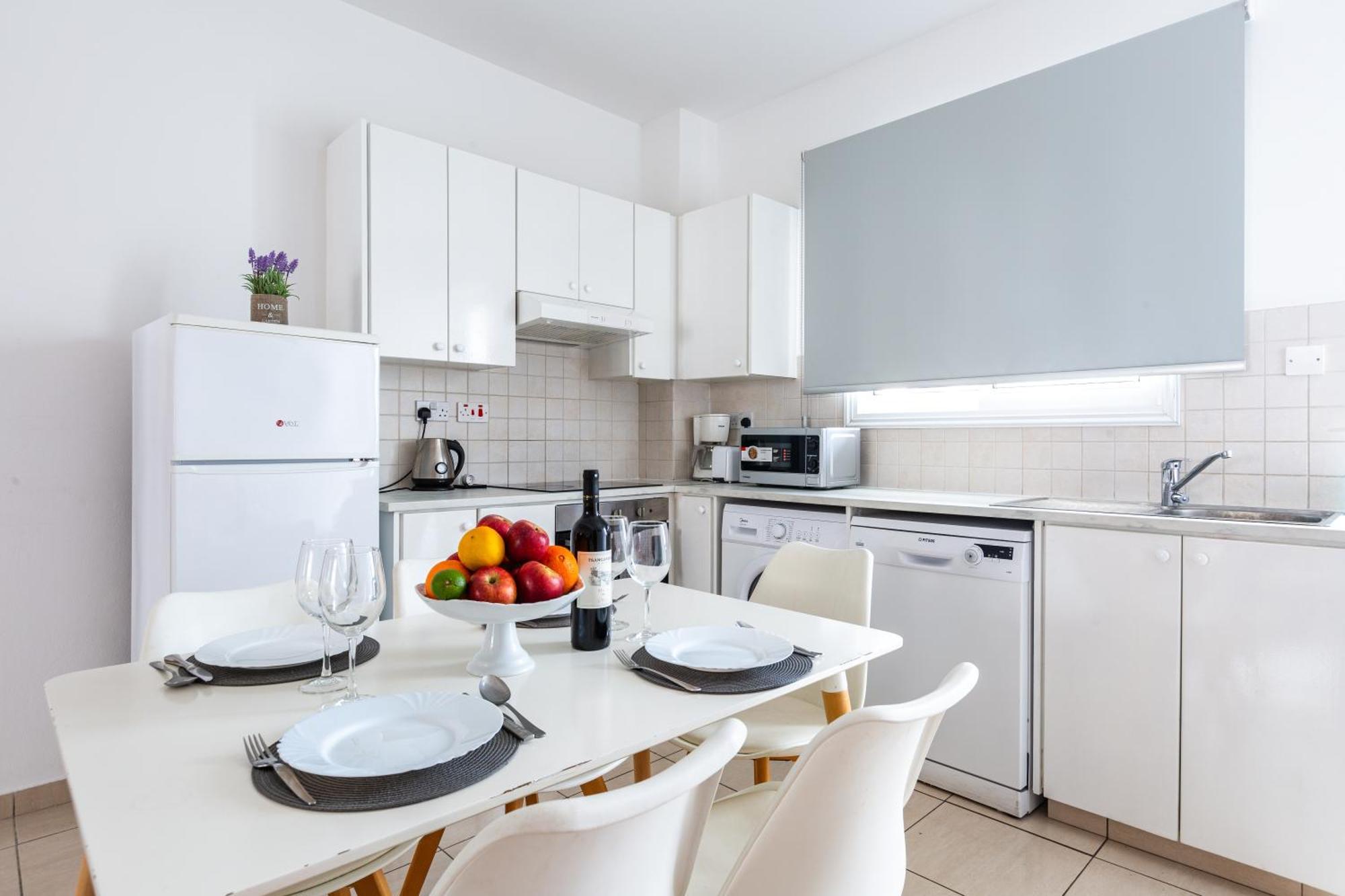 Beautiful 2 Bed Apartment In Paphos Cyprus Ngoại thất bức ảnh