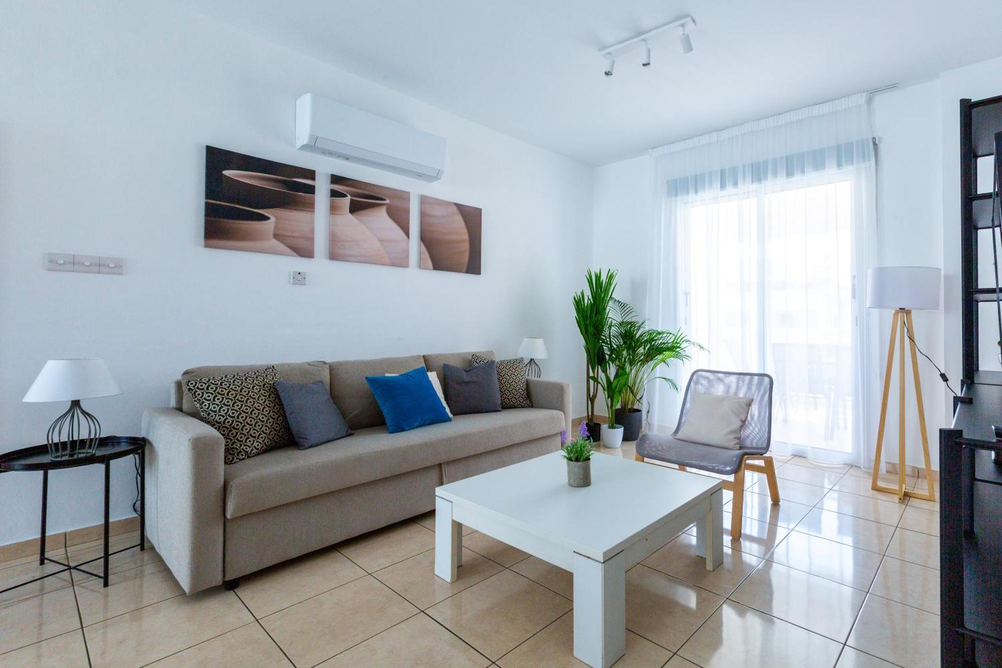 Beautiful 2 Bed Apartment In Paphos Cyprus Ngoại thất bức ảnh