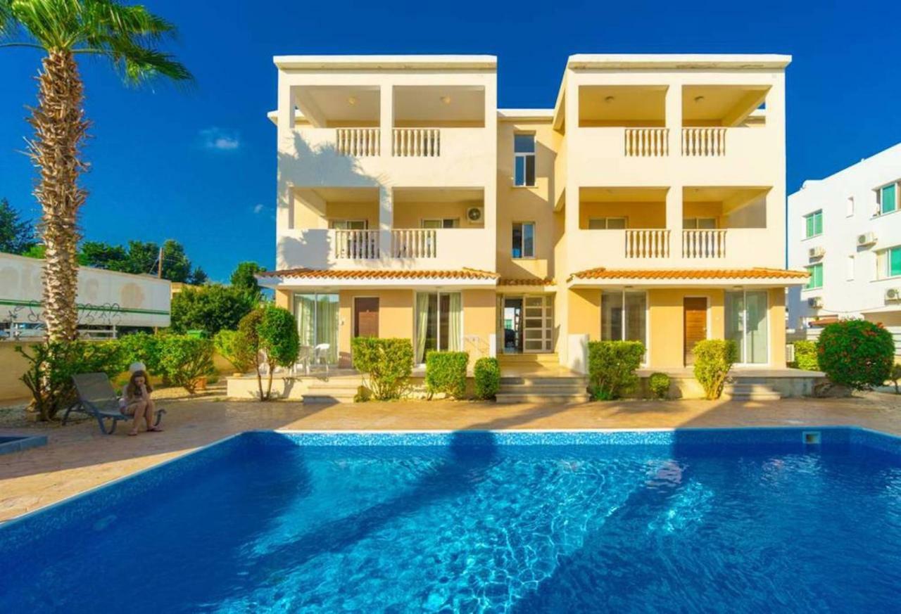 Beautiful 2 Bed Apartment In Paphos Cyprus Ngoại thất bức ảnh